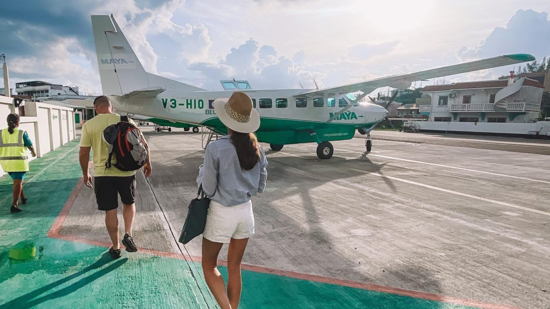 Maya Island Air, Belize